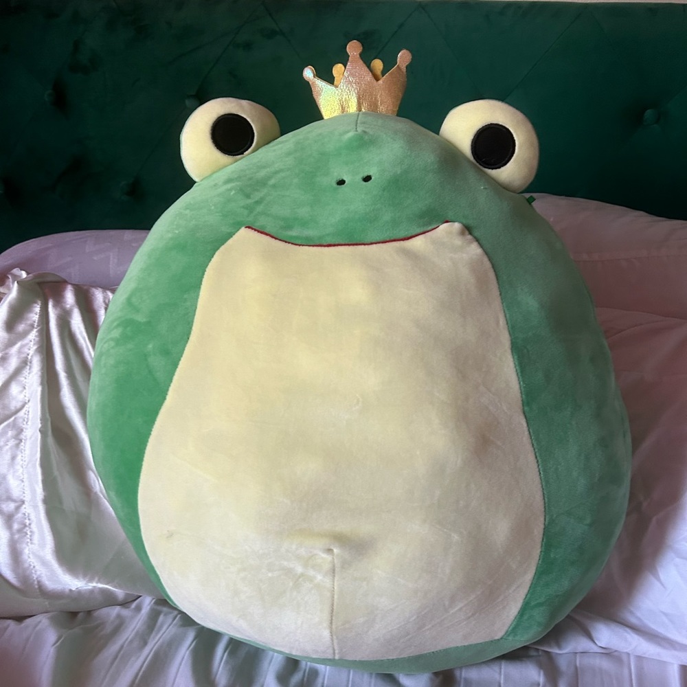 green frog squishmallow